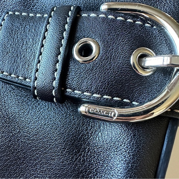 Vintage Coach Leather Shoulder Bag - Picture 8 of 13